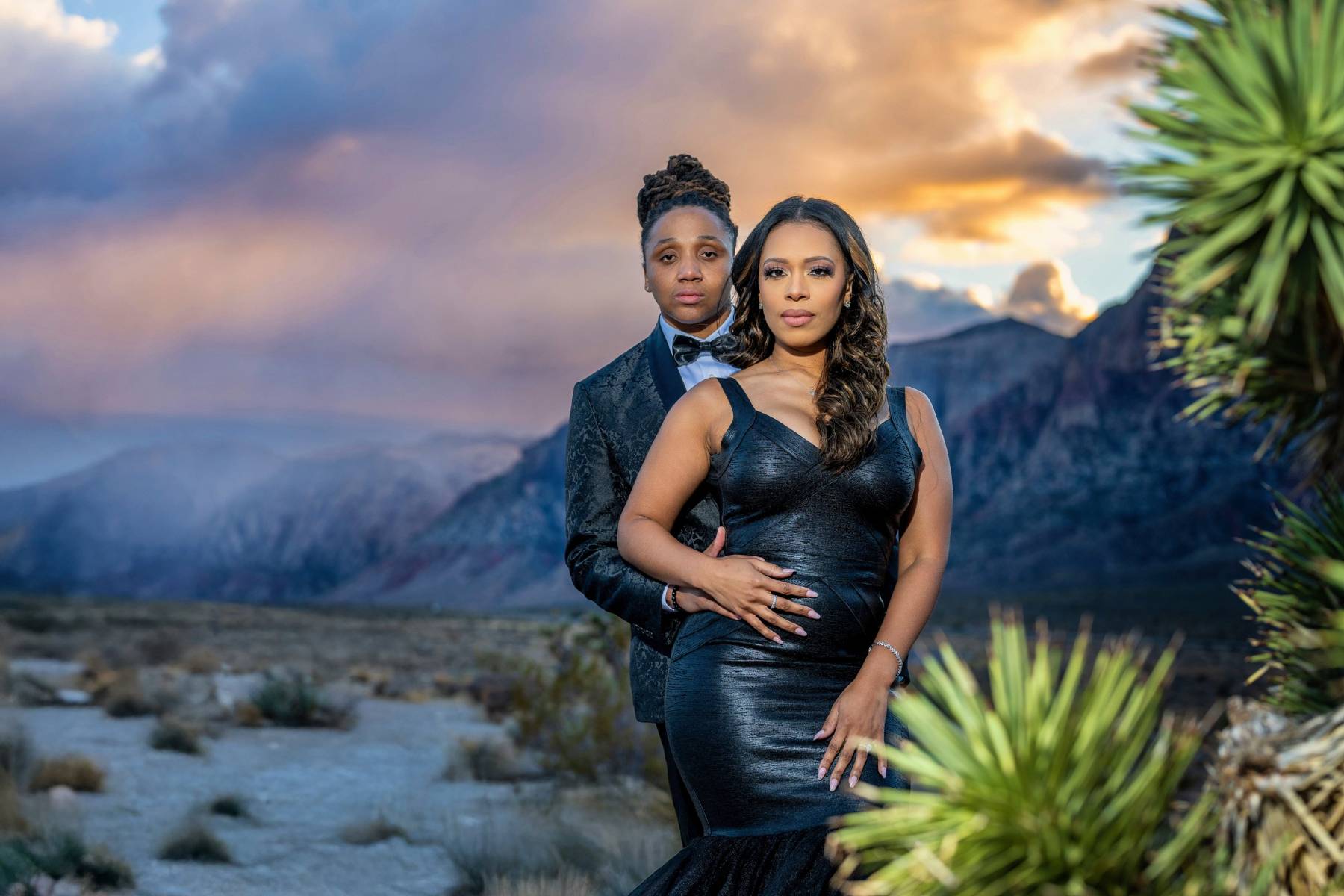 Couple in navy at Red Rock Canyon